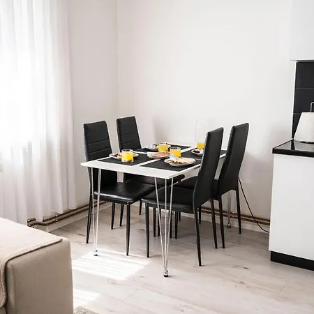 Modern 1bdr Near Center شقة سراييفو